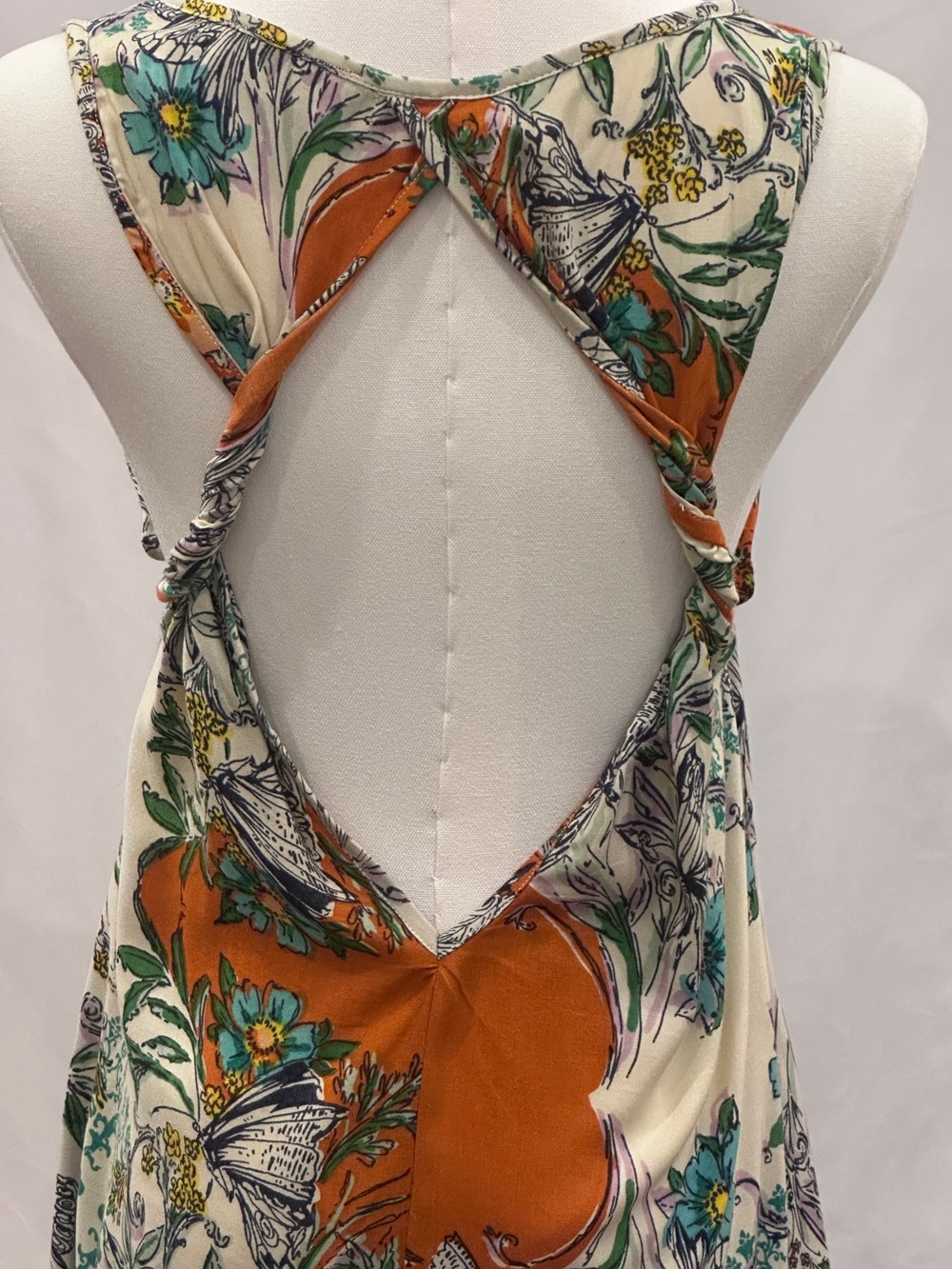 Angie Cream and Orange Floral Midi Dress - Picture 4 of 6